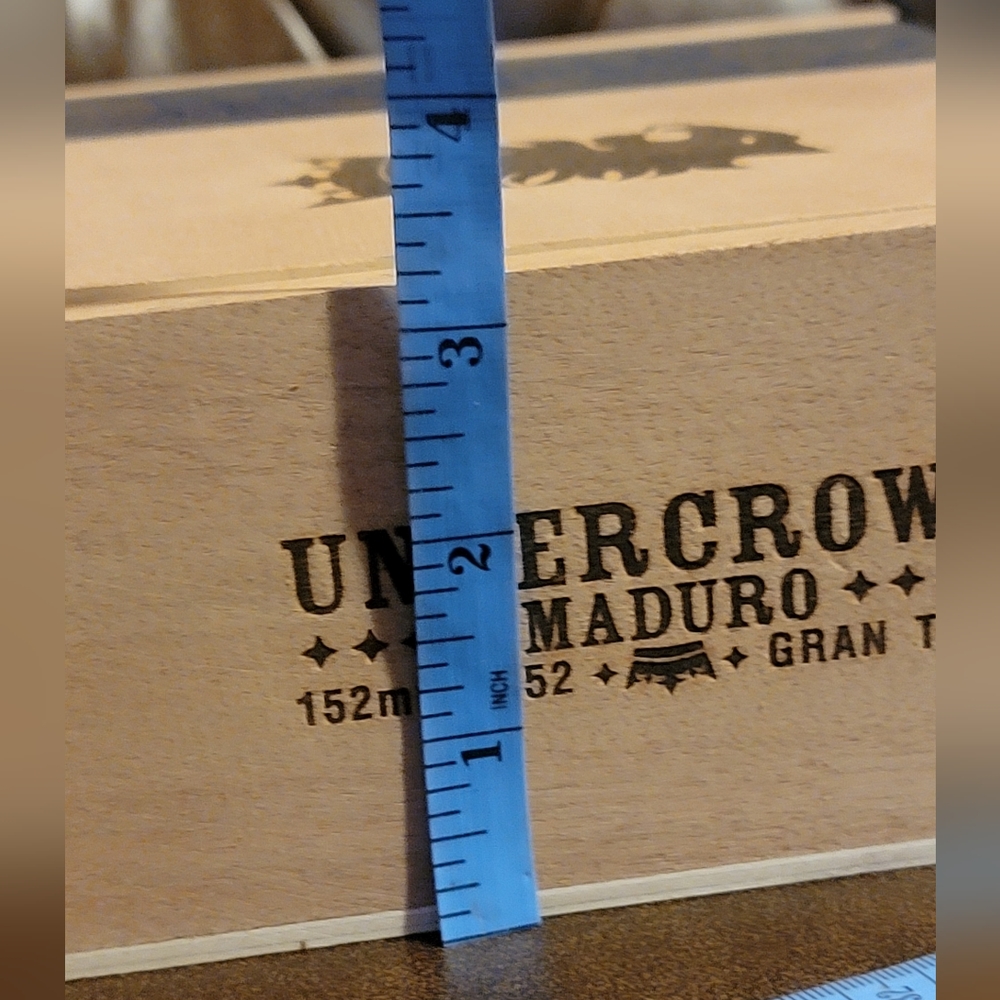 Empty Cigar Box - Picture 5 of 8